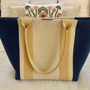 Rothy’s Essential Tote in Ink and Ivory